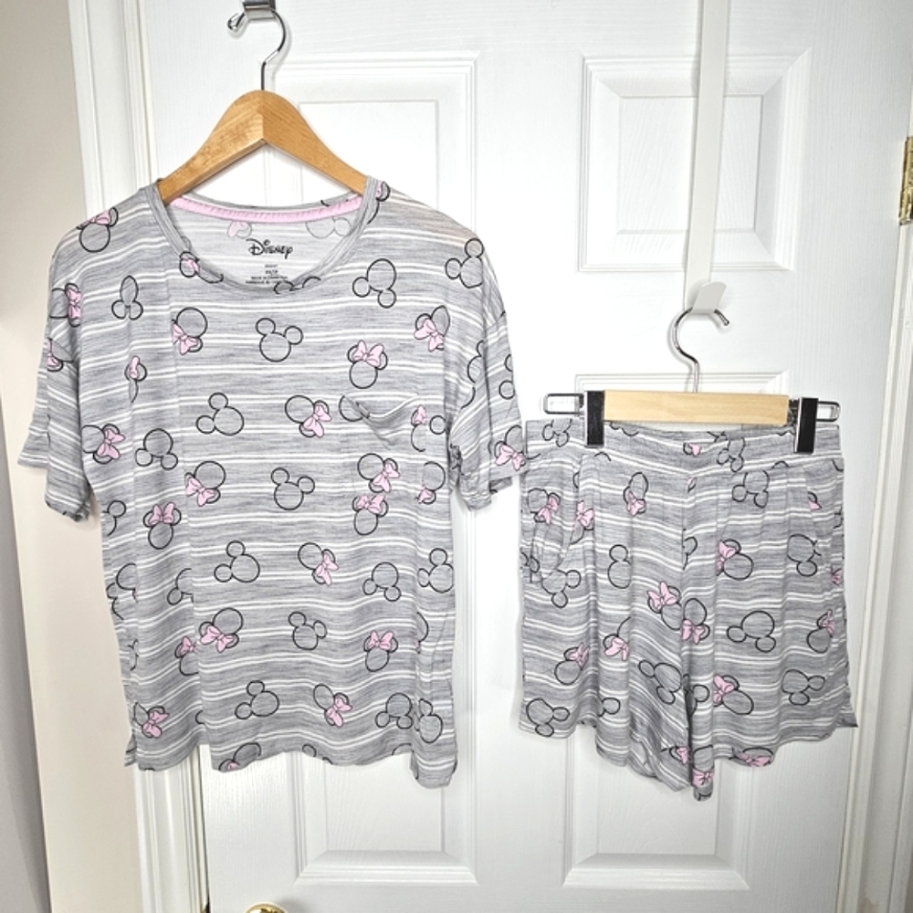 Minnie Mouse Disney Women's Shorts Pajama Set Gray Pink White Size XS